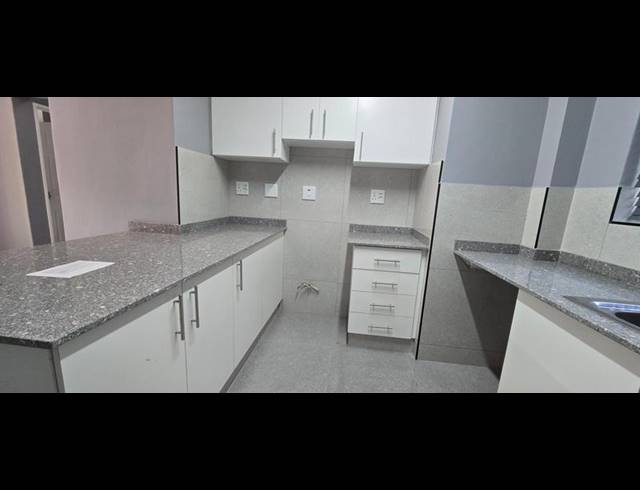 2 BEDROOM PROPERTY TO RENT IN NORTH BEACH